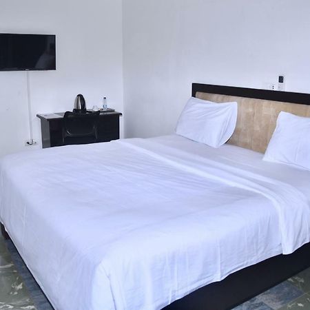Hotel La Couronne Rw Yaoundé Exterior foto