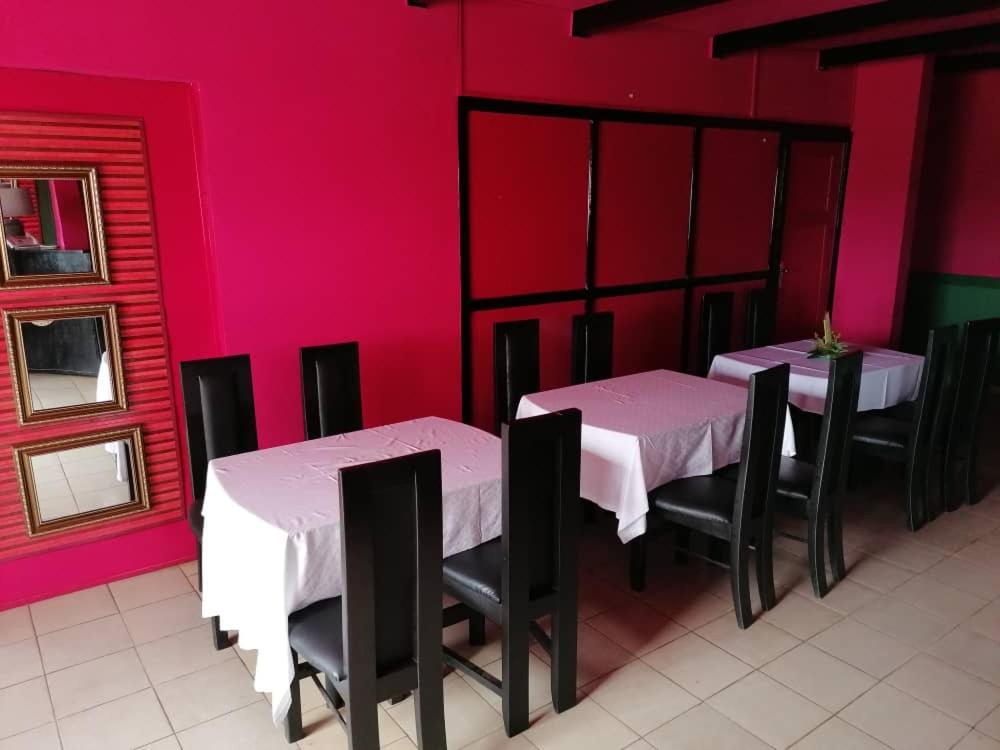 Hotel La Couronne Rw Yaoundé Exterior foto